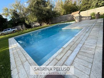 Casa quinta en venta en Lujan
