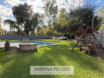 Casa quinta en venta en Lujan