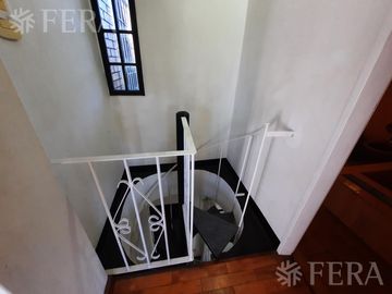 Venta de PH 4 ambientes con patio en Don Bosco
