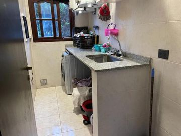 Casa en venta - 4 Dormitorios 4 Baños - Esteban Echeverría