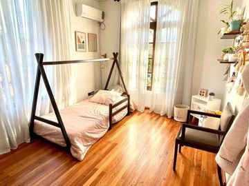 Casa en venta - 4 Dormitorios 4 Baños - Esteban Echeverría