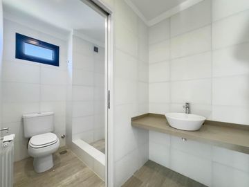 Monoambiente a estrenar en Colegiales – Contrafrente, orientación este y amenities