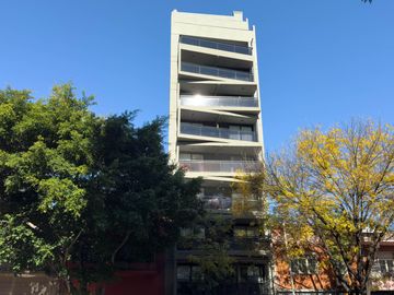 Monoambiente a estrenar en Colegiales – Contrafrente, orientación este y amenities