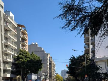 Monoambiente a estrenar en Colegiales – Contrafrente, orientación este y amenities