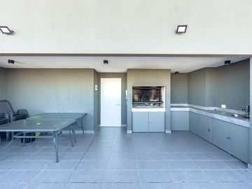 Monoambiente a estrenar en Colegiales – Contrafrente, orientación este y amenities
