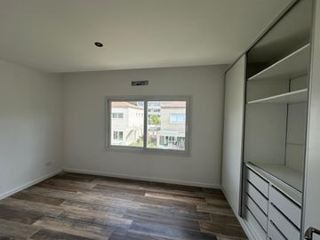 Venta 4 ambientes, amenities, Saravi Village ( a Estrenar)