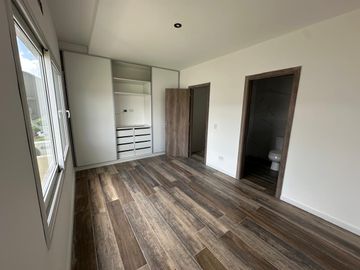 Venta 4 ambientes, amenities, Saravi Village ( a Estrenar)