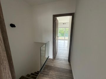 Venta 4 ambientes, amenities, Saravi Village ( a Estrenar)