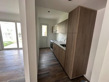 Venta 4 ambientes, amenities, Saravi Village ( a Estrenar)