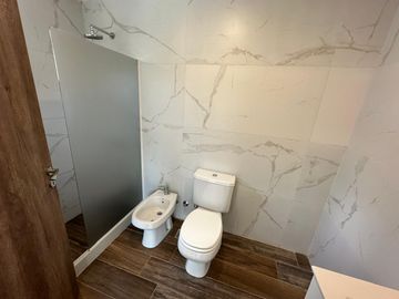 Venta 4 ambientes, amenities, Saravi Village ( a Estrenar)