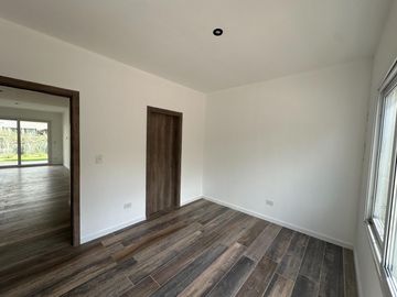 Venta 4 ambientes, amenities, Saravi Village ( a Estrenar)