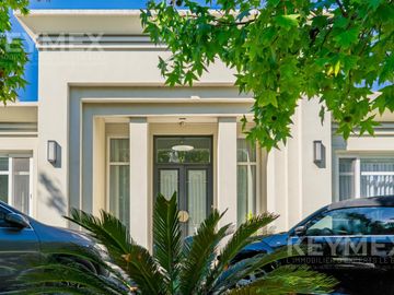 Venta casa 4 ambientes en La Martinica