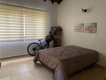Venta de Hermosa Casa en Alto del Escobero Unidad Cerrada