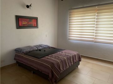 Venta de Hermosa Casa en Alto del Escobero Unidad Cerrada