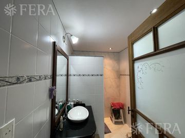 Venta de casa 5 ambientes en Country El Paraíso Guernica