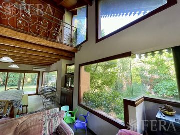Venta de casa 5 ambientes en Country El Paraíso Guernica