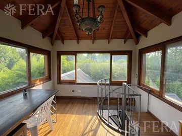Venta de casa 5 ambientes en Country El Paraíso Guernica
