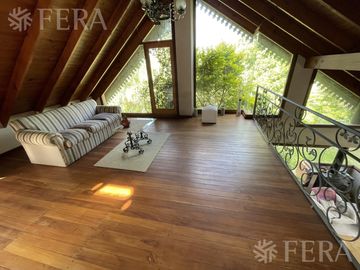 Venta de casa 5 ambientes en Country El Paraíso Guernica