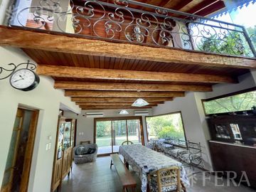 Venta de casa 5 ambientes en Country El Paraíso Guernica
