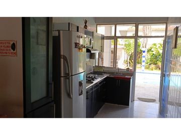 VENTA ESPECTACULA CASA CAMPESTRE VA CARMEN DE APICALA TOLIMA