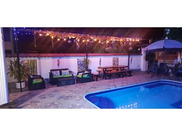VENTA ESPECTACULA CASA CAMPESTRE VA CARMEN DE APICALA TOLIMA