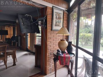 Venta - Casa en Golfers Country Club - Estilo Moderno Contemporáneo - Apto Crédito