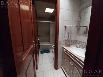 Venta - Casa en Golfers Country Club - Estilo Moderno Contemporáneo - Apto Crédito