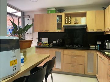 VENDEMOS APARTAMENTO EN EL SECTOR DE CUMBRES ENVIGADO