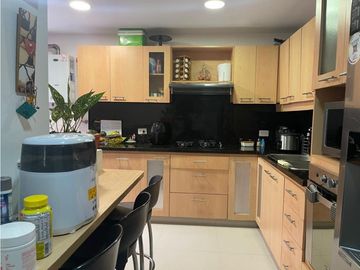 VENDEMOS APARTAMENTO EN EL SECTOR DE CUMBRES ENVIGADO