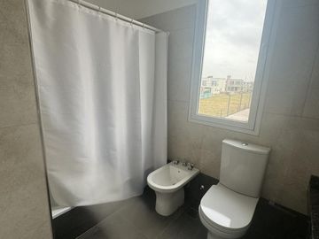 Alquiler - Casa en Barrio Privado San Pablo - Pilar - Con Muebles