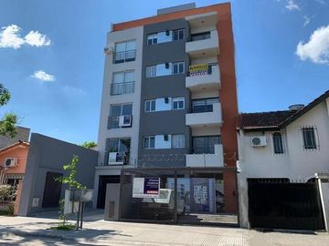 Departamento en Venta Castelar con dos cocheras monoambiente divisible apto vivienda y profesional