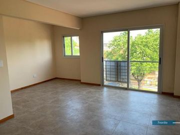 Departamento en Venta Castelar con dos cocheras monoambiente divisible apto vivienda y profesional