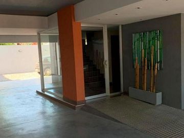 Departamento en Venta Castelar con dos cocheras monoambiente divisible apto vivienda y profesional