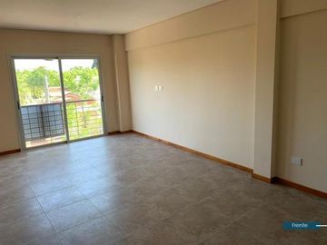 Departamento en Venta Castelar con dos cocheras monoambiente divisible apto vivienda y profesional