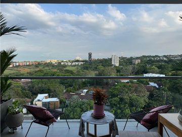 APARTAMENTO CON VISTA A LA CIUDAD