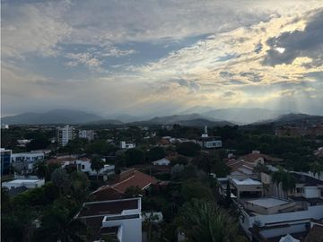 APARTAMENTO CON VISTA A LA CIUDAD