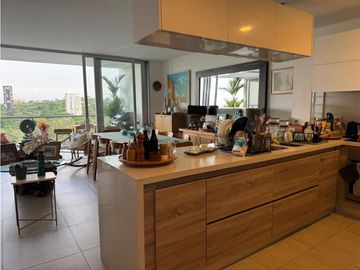 APARTAMENTO CON VISTA A LA CIUDAD