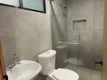 Casa en venta en Fracc. Privado en Coatepec con los acabados más premium