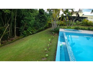 Se vende casa campestre en Tebaida, Quindio.
