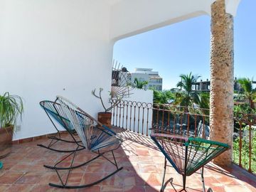 Casa Leon en Venta Ubicada a Unos Pasos de La Playa en Punta de Mita