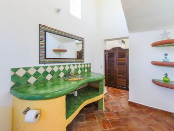 Casa Leon en Venta Ubicada a Unos Pasos de La Playa en Punta de Mita
