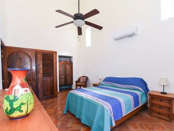 Casa Leon en Venta Ubicada a Unos Pasos de La Playa en Punta de Mita
