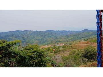 Venta Casa Campestre Amoblada, Parcelación San Luis Yarumal Antioquia