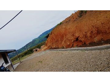 Venta Casa Campestre Amoblada, Parcelación San Luis Yarumal Antioquia