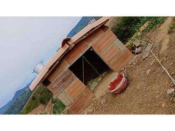 Venta Casa Campestre Amoblada, Parcelación San Luis Yarumal Antioquia