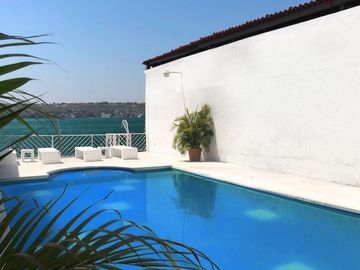 Casa a Pie de Laguna en Venta en Tequesquitengo