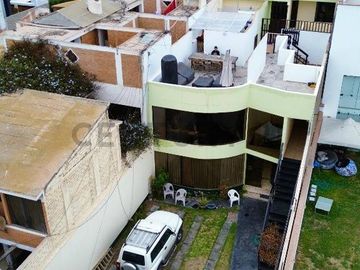VENTA DE CASA DE 3PISOS EN URB. LAS BRISAS DE VILLA-CHORRILLOS