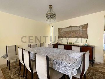 VENTA DE CASA DE 3PISOS EN URB. LAS BRISAS DE VILLA-CHORRILLOS