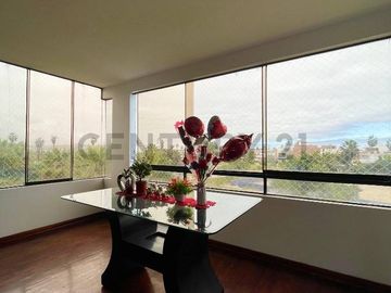VENTA DE CASA DE 3PISOS EN URB. LAS BRISAS DE VILLA-CHORRILLOS