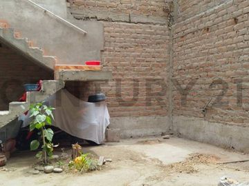 Se Vende Casa de 3 Pisos Ubicada en San Martin de Porres